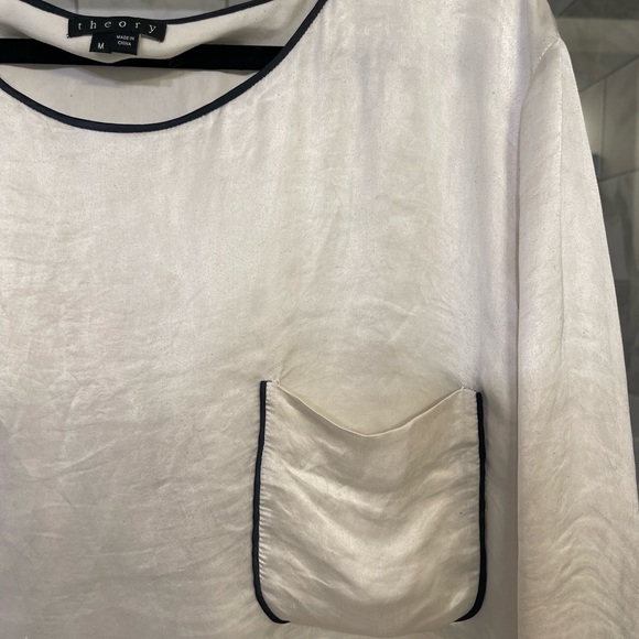 Theory - Oversized Silk Top - Picture 2 of 3